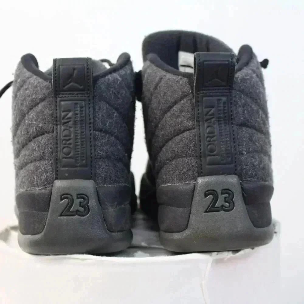 Jordan men gray